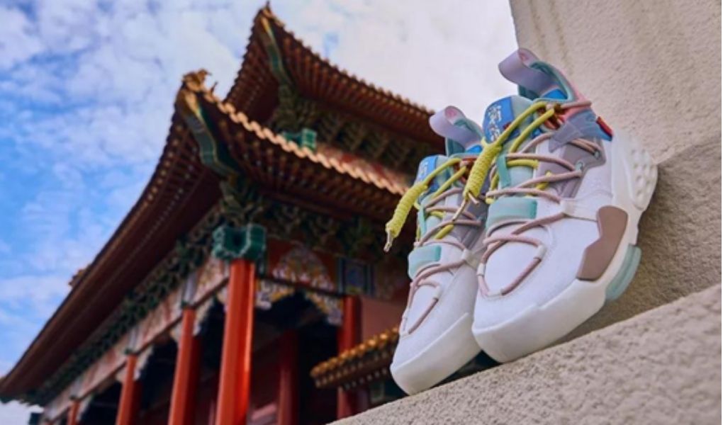 chinese sportwears market - anta shoes
